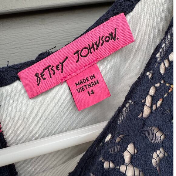 Betsey Johnson size 14 Navy Lace Overlay Floral Sheath Dress - Picture 2 of 13